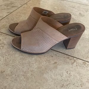 Women’s Toms open toe mules